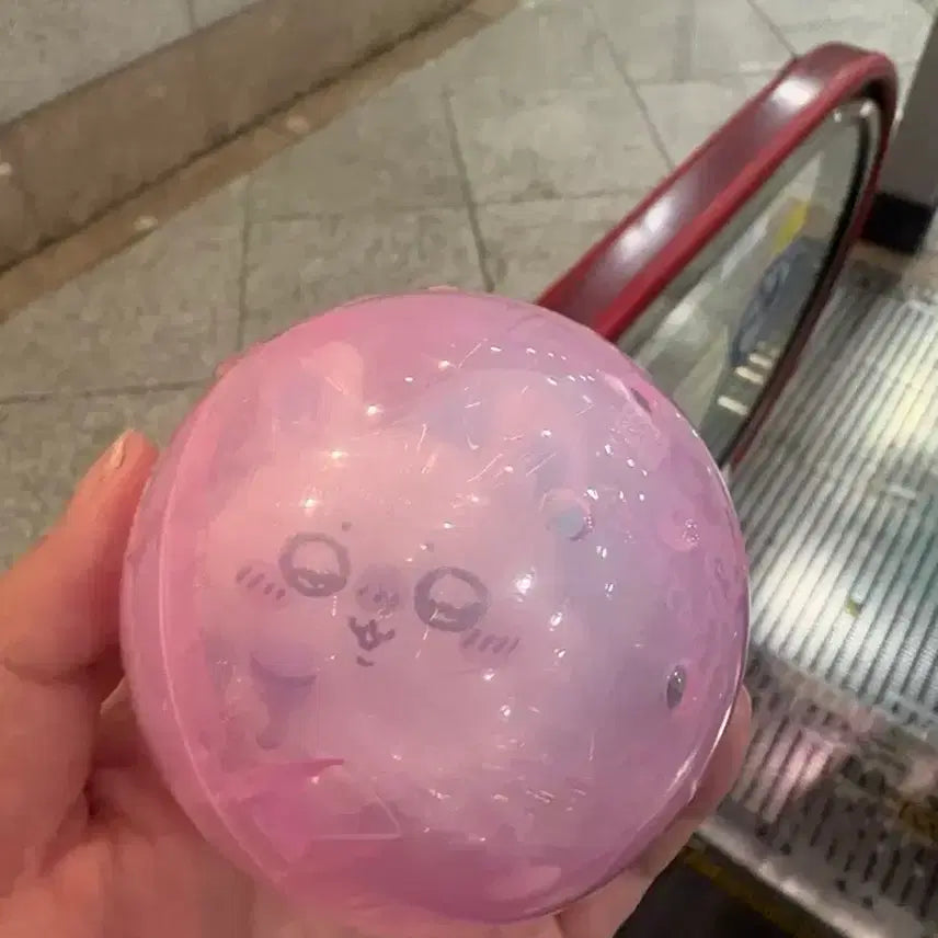 [BUNJANG] Chiikawa Momonga Light Clip Gacha (Sealed) / !! 캡슐 미개봉 !! 모몽가 라이트 클립 가챠