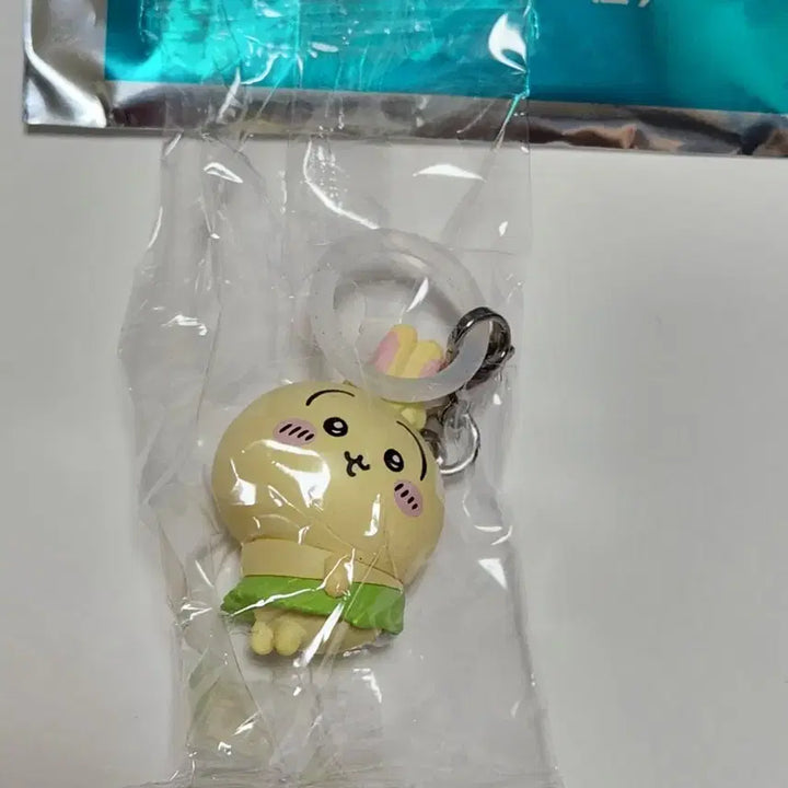 [BUNJANG] Chiikawa Aiming Charm Marker Figure Usagi / 치이카와 메지루시 참마커 피큐어 우사기