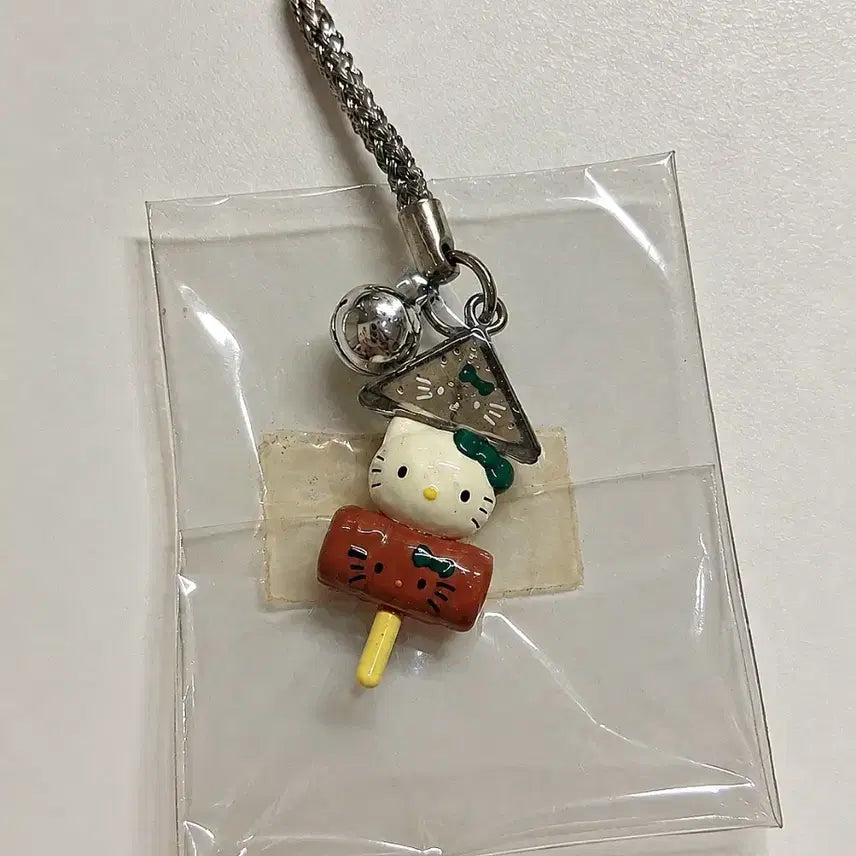 [BUNJANG] Vintage Hello Kitty Fish Cake Skewer Strap / 어묵꼬치 고전키티스트랩 ...