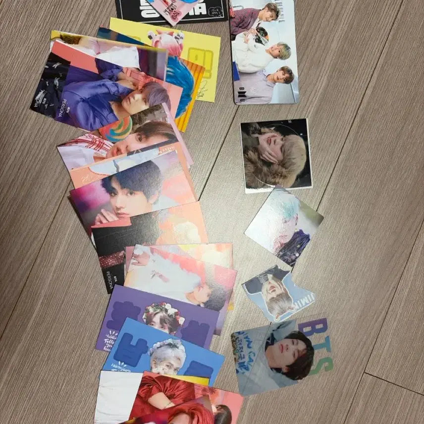 [BUNJANG] BTS Photo/Sticker Bundle Set / 이것저것 모은 방탄 사진/스티커