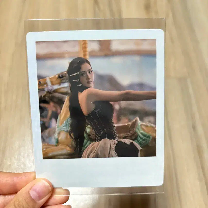 bunjang] signed polaroid – HALLYUSUPERSTORE