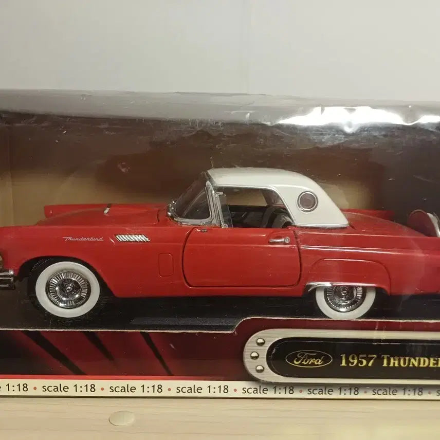 [BUNJANG] Ford 1957 Thunderbird 1/18 Scale Vintage Model Car / 포드 1957 썬더버드 1/18 빈티지 모형 자동차