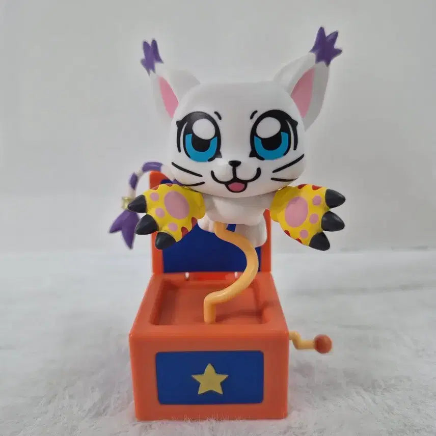 [BUNJANG] Digimon Adventure Spring Surprise Box Gatomon / 디지몬 어드벤처 스프링 깜짝상자 가트몬