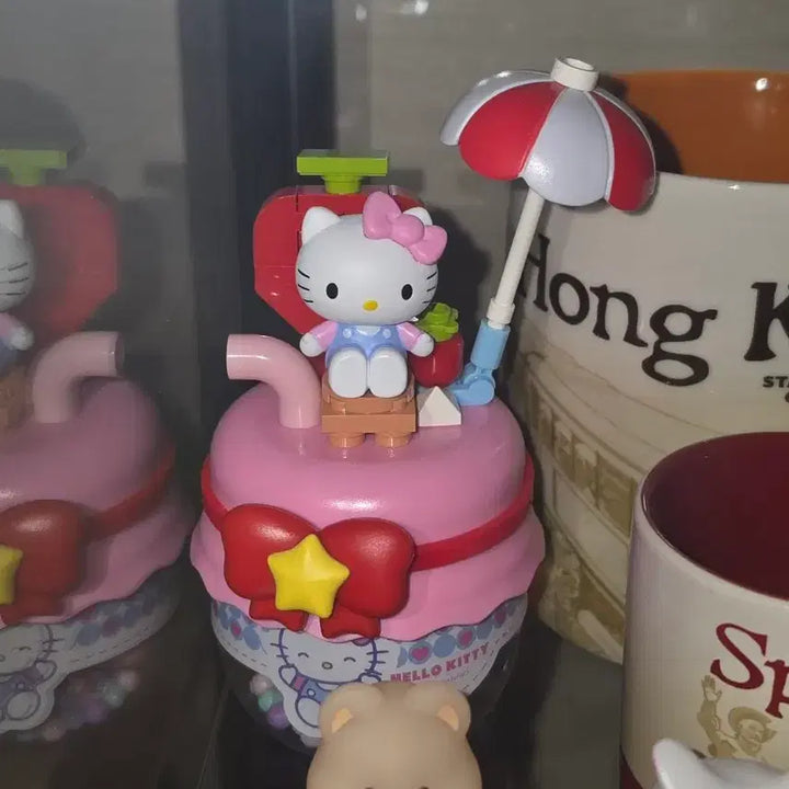 [BUNJANG] Hello Kitty Gacha Capsule Toy / 헬로키티 가챠