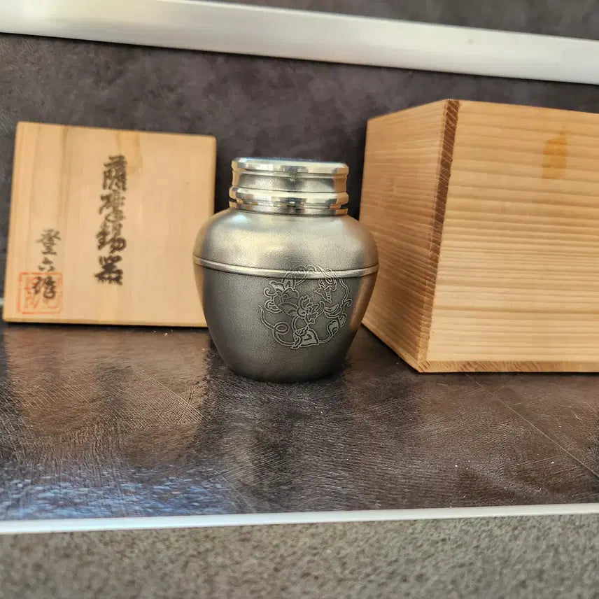[BUNJANG] Satsuma Iwata Pewter Tea Caddy / 일본 고급주석차통 사츠마 이와키리