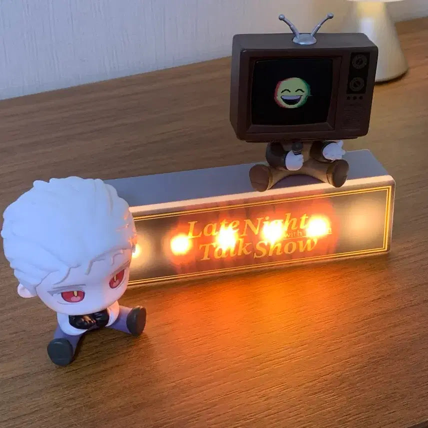 [BUNJANG] Ghost Story Office Worker Figure Bundle Set (Lee Jaheon, Brown) / 괴담출근 피규어(이자헌,브라운) 일괄 판매