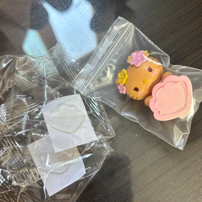 [BUNJANG] Tanning Hello Kitty Figure / 태닝 헬로키티 키티 히퍼