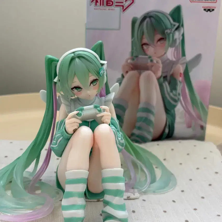[BUNJANG] Luludoll Holiday Miku Figure / 루루도 홀리데이 미쿠 피규어