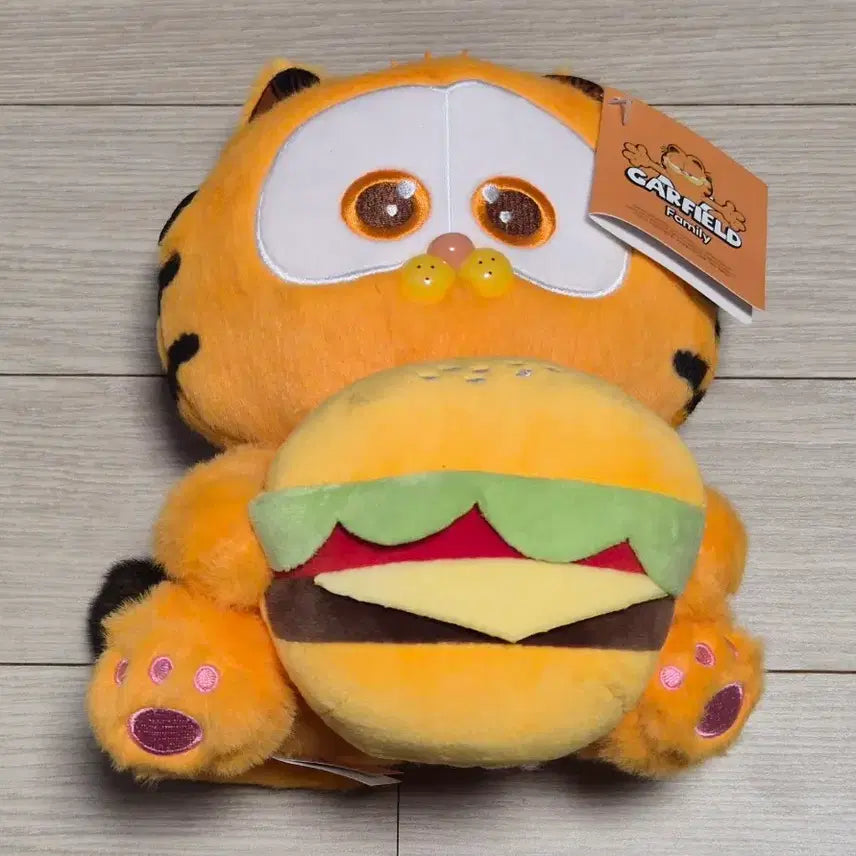 [BUNJANG] Garfield Hamburger Medium Plush Doll / 가필드 햄버거 중형 인형