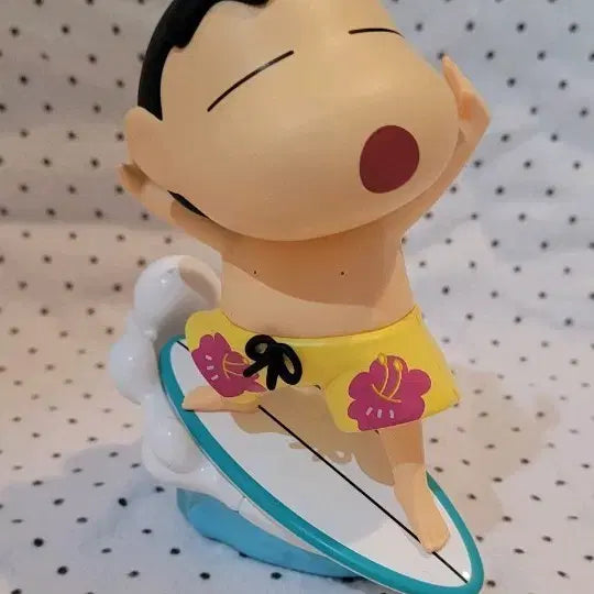 [BUNJANG] Crayon Shin-chan Surfing Figure / 짱구 서핑 피규어