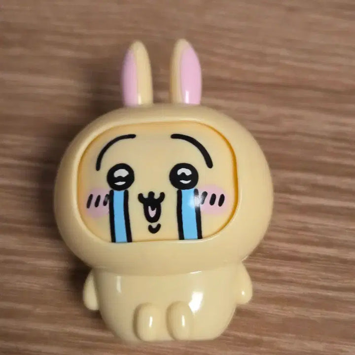 [BUNJANG] Chiikawa Usagi Face Change Figure / 치이카와 먼작귀 우사기 페이스 체인지 피규어