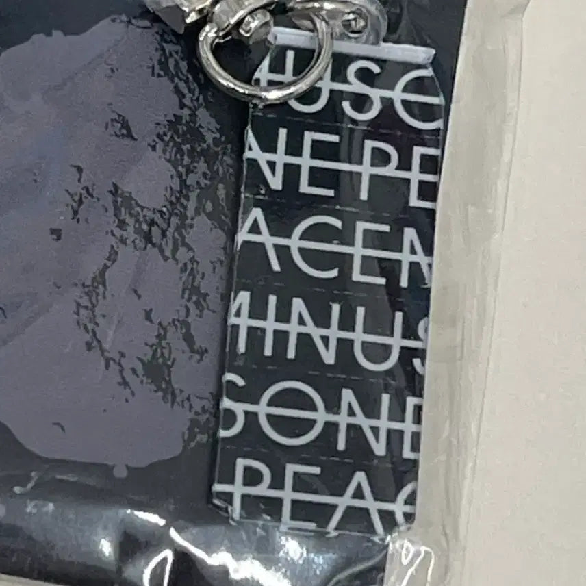 [BUNJANG] G-Dragon PEACEMINUSONE Highball Keychain / 지드래곤 피스마이너스원 하이볼 키링