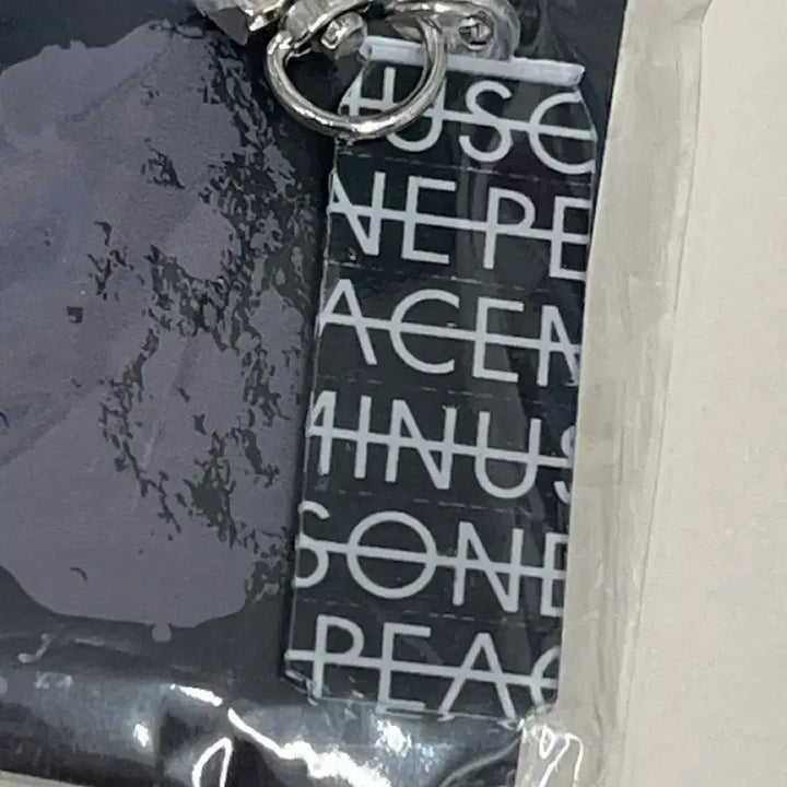 [BUNJANG] G-Dragon PEACEMINUSONE Highball Keychain / 지드래곤 피스마이너스원 하이볼 키링