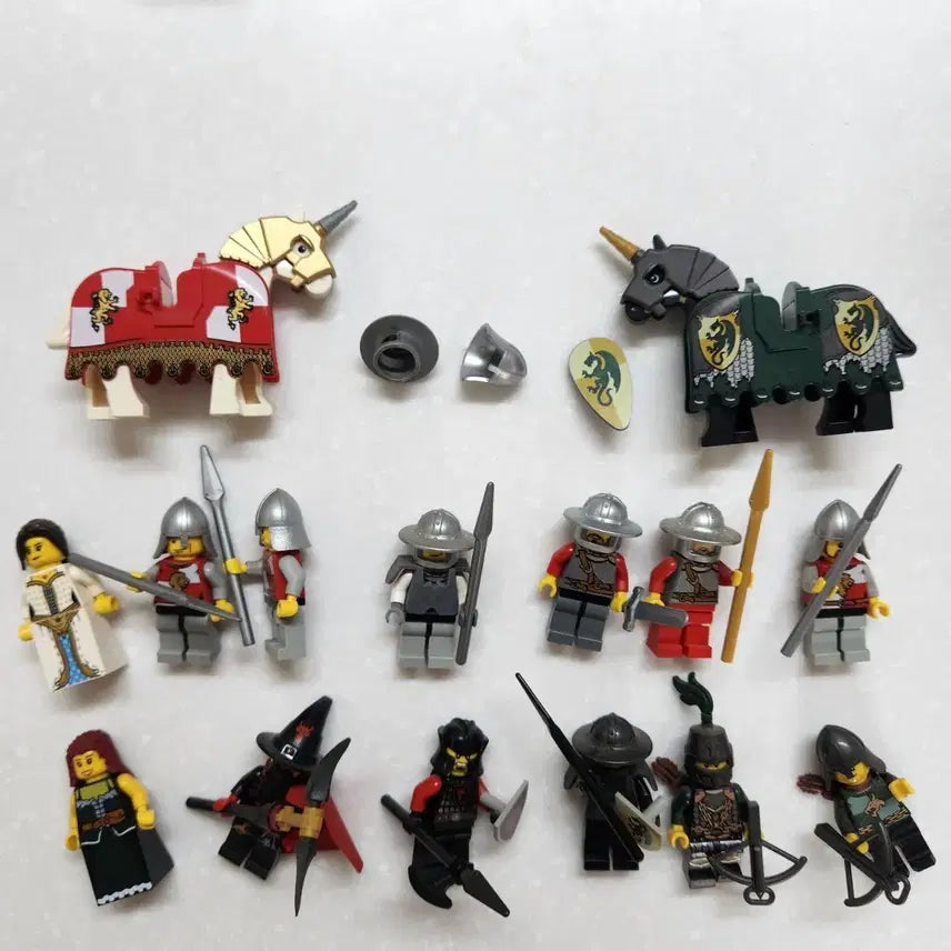[BUNJANG] LEGO Kingdoms Lion Castle 7946 &amp; Dragon Mountain 70403 / 레고 킹덤 사자성 7946 캐슬 드래곤마운틴 70403