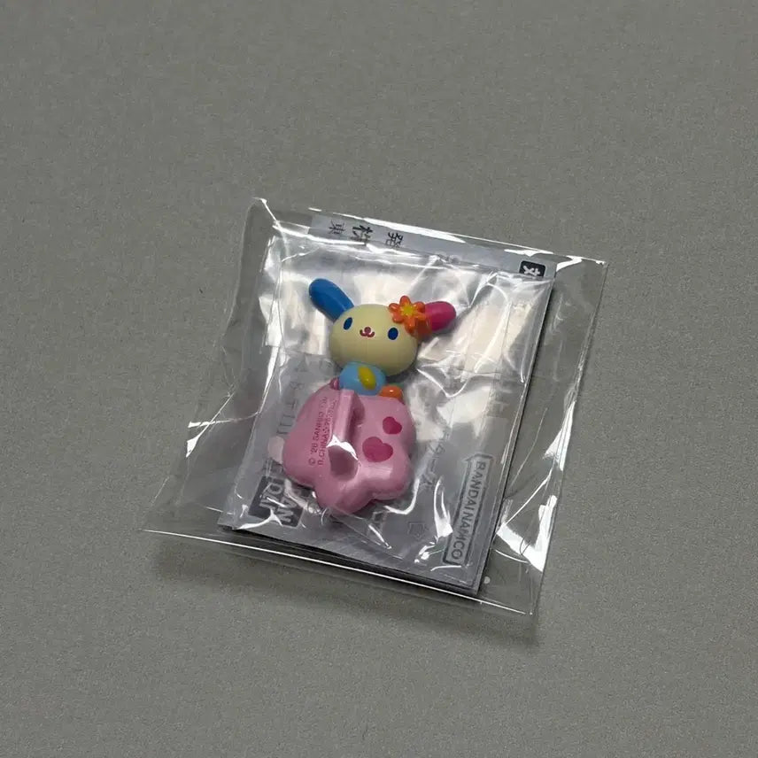 [BUNJANG] Sanrio Characters Usahana Keyring Hanger Ring Gacha / 산리오 캐릭터즈 우사하나 키링 행거 고리 가챠