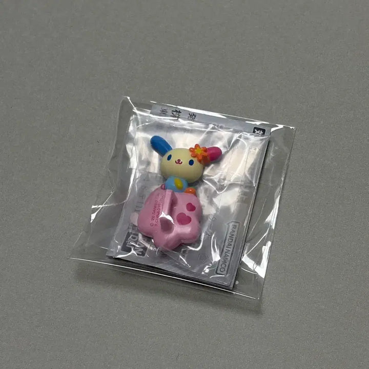 [BUNJANG] Sanrio Characters Usahana Keyring Hanger Ring Gacha / 산리오 캐릭터즈 우사하나 키링 행거 고리 가챠