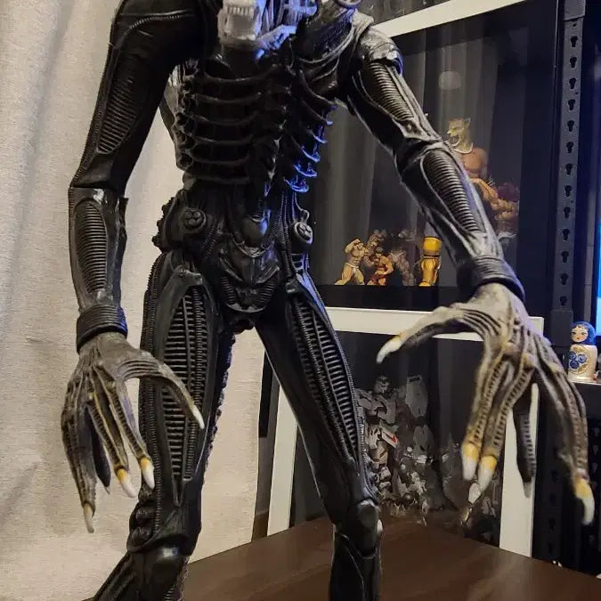 [BUNJANG] Alien 18-inch Figure / 에일리언 18인치 피규어 판매합니다