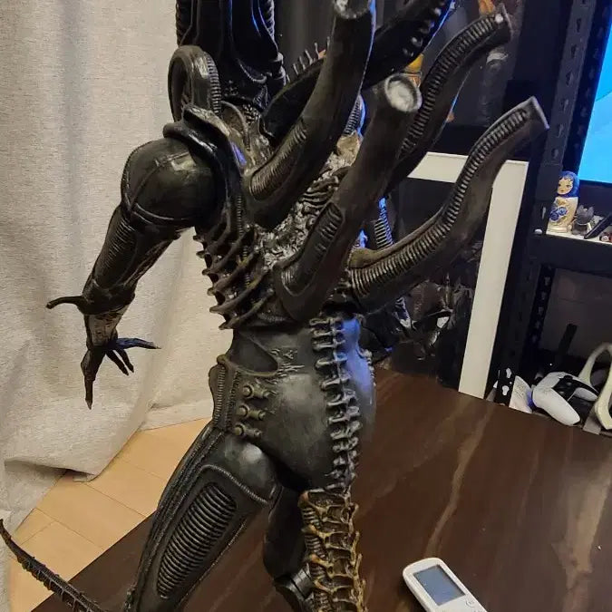 [BUNJANG] Alien 18-inch Figure / 에일리언 18인치 피규어 판매합니다