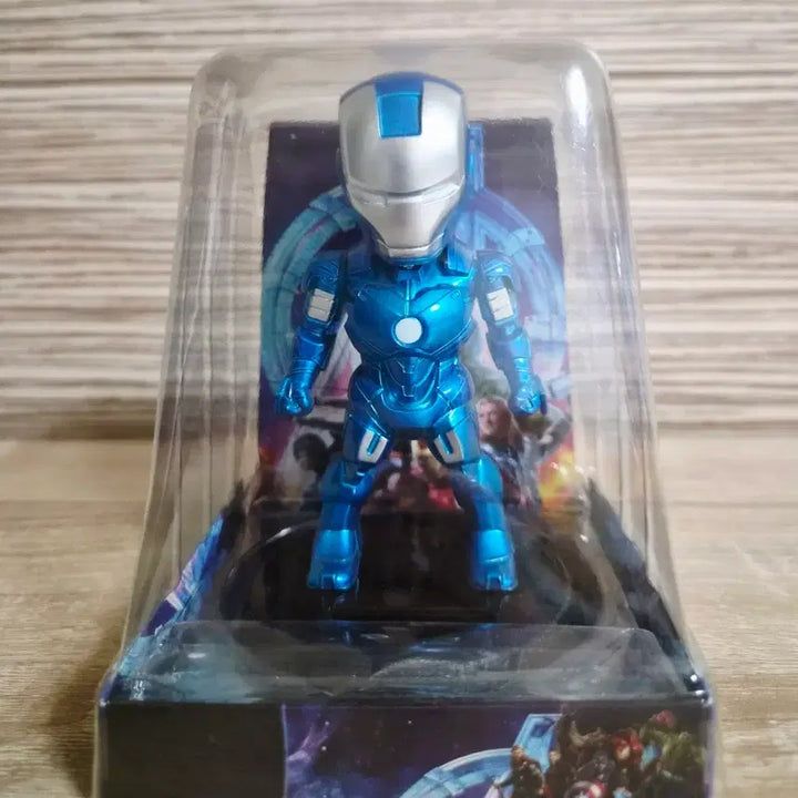 [BUNJANG] Marvel Iron Man Solar-Powered Bobblehead Figure / 마블 아이언맨 태양열 흔들 피규어