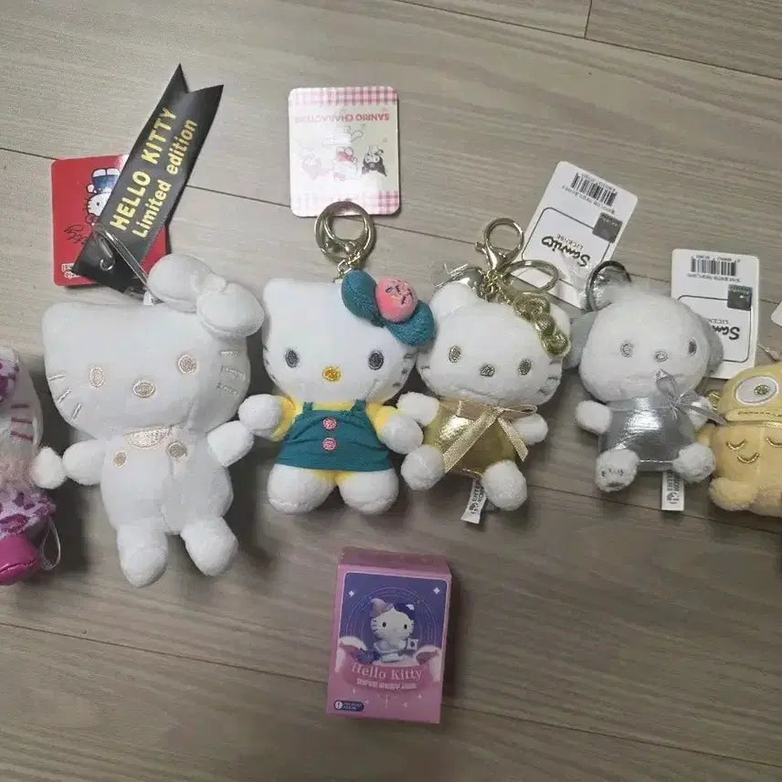 [BUNJANG] Sanrio Hello Kitty Magical Study Figure Bundle Set / 헬로키티 산리오 인형 일괄