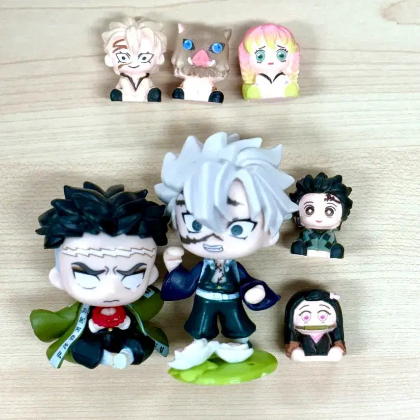 [BUNJANG] Demon Slayer Character Figure &amp; Goods Bundle Set / 귀멸의칼날네즈코탄지로사네미기유렌고쿠이노스케젠이츠교메이피규어가챠굿즈인형뽑기키링열쇠가방고리인형 일괄