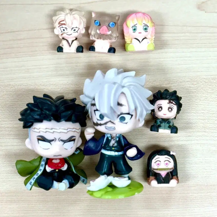 [BUNJANG] Demon Slayer Character Figure &amp; Goods Bundle Set / 귀멸의칼날네즈코탄지로사네미기유렌고쿠이노스케젠이츠교메이피규어가챠굿즈인형뽑기키링열쇠가방고리인형 일괄