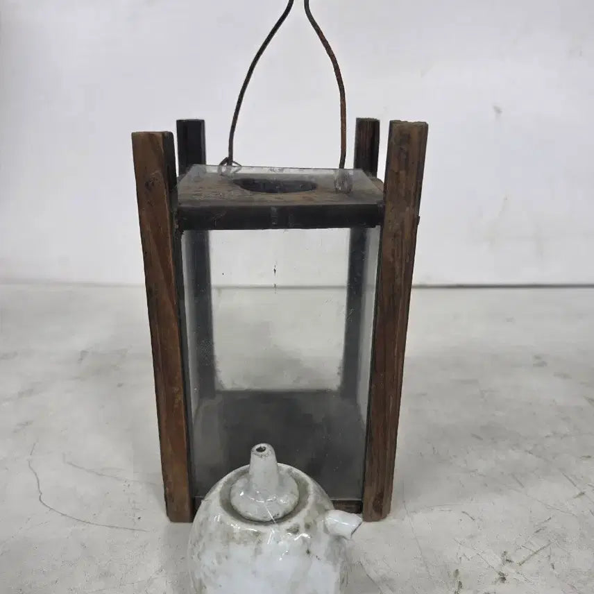 [BUNJANG] Vintage Wooden and Glass Lantern / 사각 나무유리 호롱등