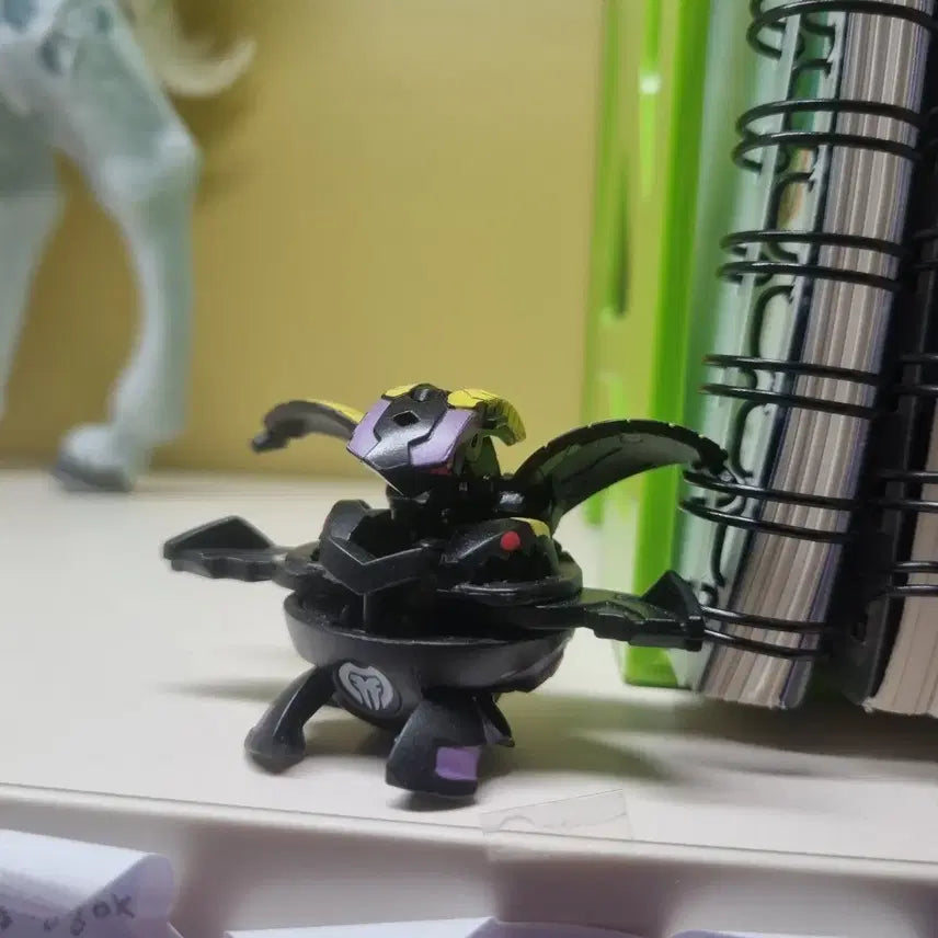 [BUNJANG] Bakugan Darkon Percival Figure / 슈팅 바쿠간 다크온 퍼시벌 피규어