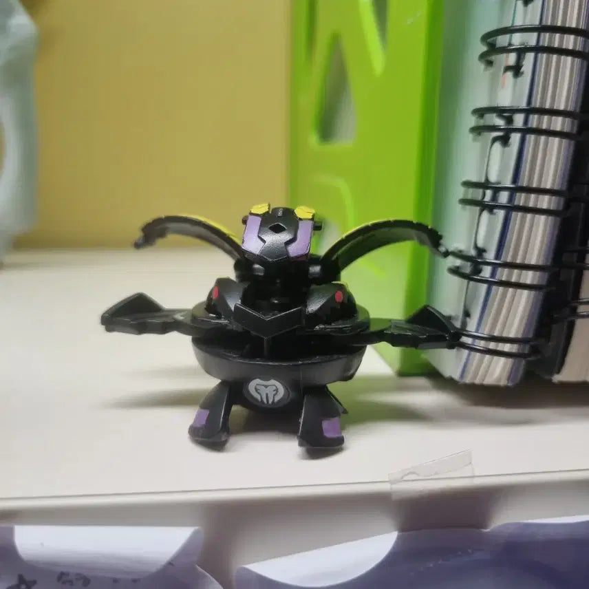 [BUNJANG] Bakugan Darkon Percival Figure / 슈팅 바쿠간 다크온 퍼시벌 피규어
