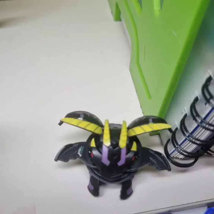 [BUNJANG] Bakugan Darkon Percival Figure / 슈팅 바쿠간 다크온 퍼시벌 피규어