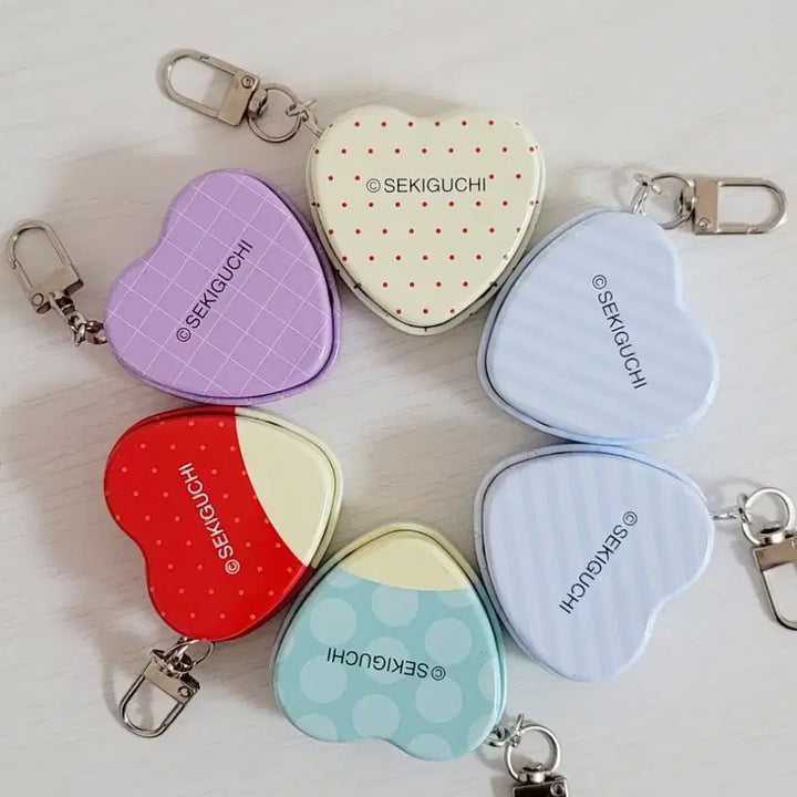 [BUNJANG] Monchhichi Dubai Heart Chocolate Tin Case Keychain Bundle Set (6 pcs) / 몬치치 가챠 두바이 하트초코틴 2탄 틴케이스 일괄 6개