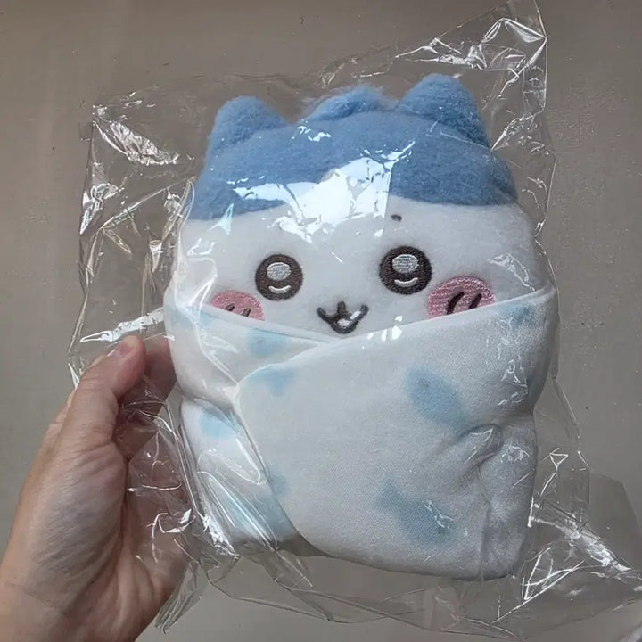 [BUNJANG] Chiikawa Hachiware Baby Sling Plush / 치이카와 포대기 하치와레