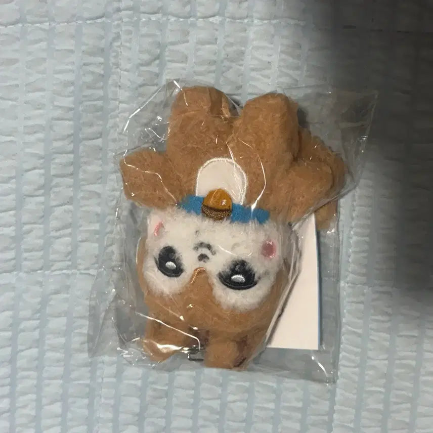 [BUNJANG] IVE Gaeul Mini-be Doll Dal-i Sealed Plush Keychain / 아이브 가을 인형 미니브 달이 미개봉 뽀글이 키링