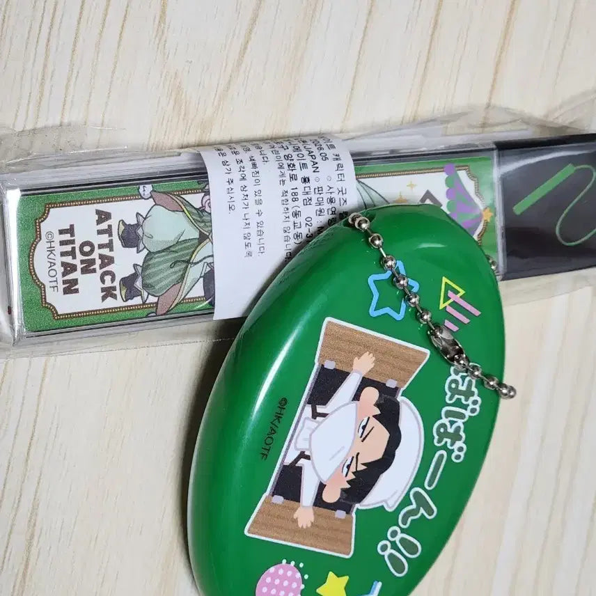 [BUNJANG] Attack on Titan Levi Coin Case &amp; Mirror Bundle Set / 진격의거인 리바이 동전케이스 미러 일괄