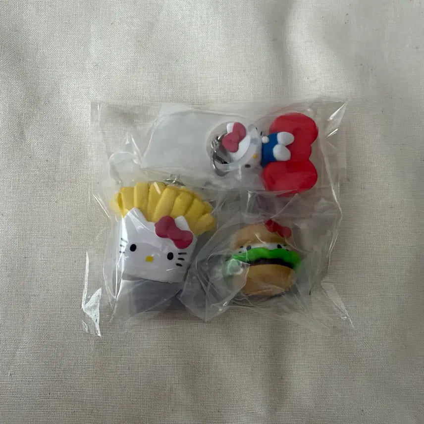 [BUNJANG] Hello Kitty Hamburger, French Fries, Ribbon Keychain Bundle Set / 일괄) 헬로키티 메지루시 햄버거 감자튀김 리본