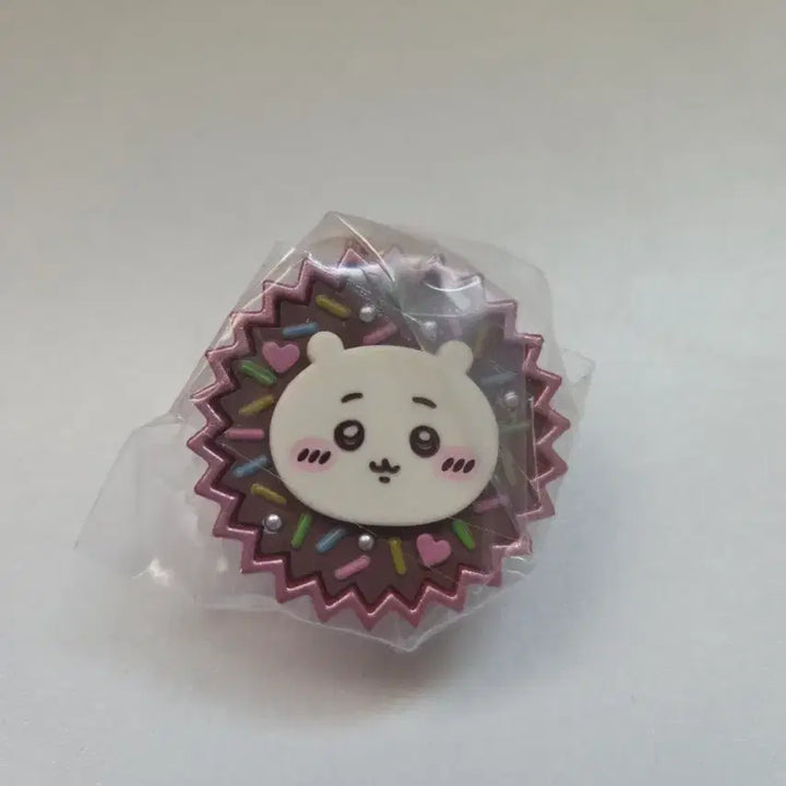 [BUNJANG] Chiikawa Choco Cupcake Baking Keychain Gacha (Sealed) / (미개봉) 치이카와 먼작귀 홈베이킹 키링 가챠 초코 컵케이크 가챠