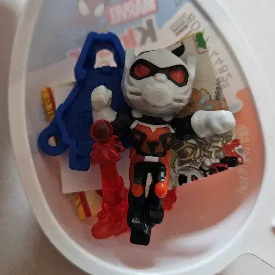 [BUNJANG] Kinder Joy Marvel Ant-Man Figure / 킨더조이 피규어 마블 앤트맨