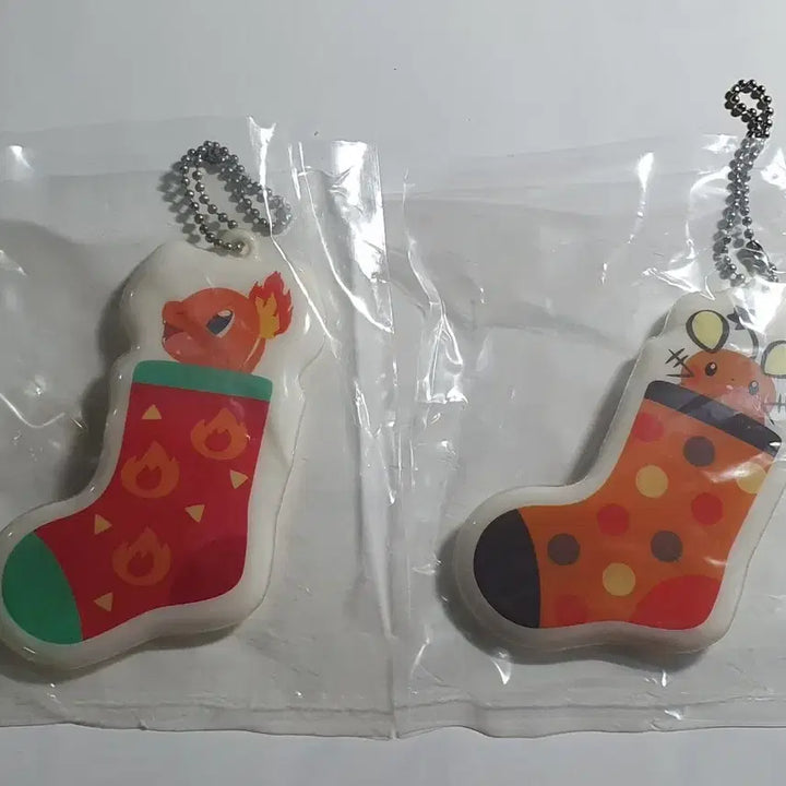 [BUNJANG] Pokemon Charizard Dedenne Socks Keychain Bundle Set with Paper Bands / 포켓몬스터 파이리 데덴네 양말 키링 띠지 포함 일괄 판매