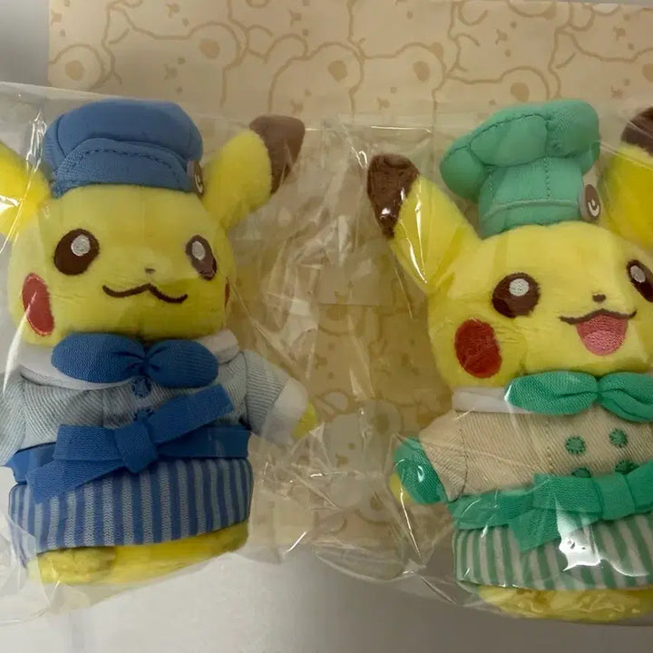 [BUNJANG] Pokemon Cafe Pikachu Doll Keychain Set (2 pcs) / 일포센)포켓몬 카페 피카츄 인형 키링 2개 세트