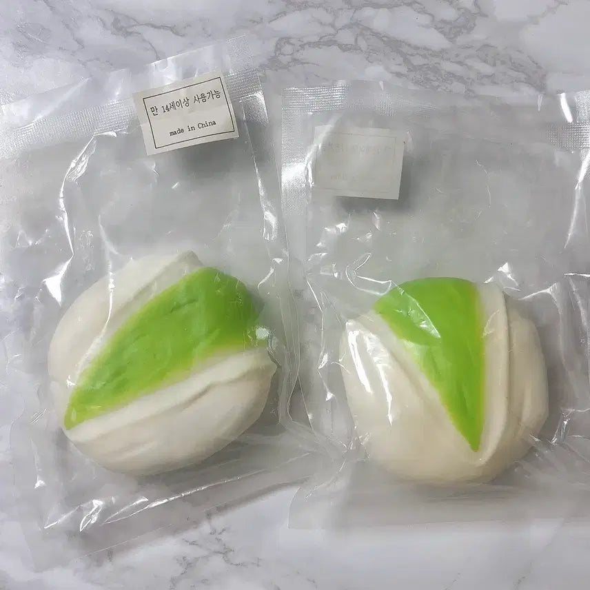[BUNJANG] Mallang Pocket Old Version Pistachio Crunch Slimey Squishy / 말랑포켓 구버전 피스타치오 크런치 슬랑이 말랑이 타오바오 샤오홍슈 스퀴시 키덜트 슬라임 이형피 글로리영 구피쵸