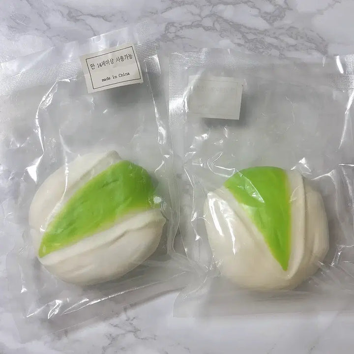 [BUNJANG] Mallang Pocket Old Version Pistachio Crunch Slimey Squishy / 말랑포켓 구버전 피스타치오 크런치 슬랑이 말랑이 타오바오 샤오홍슈 스퀴시 키덜트 슬라임 이형피 글로리영 구피쵸