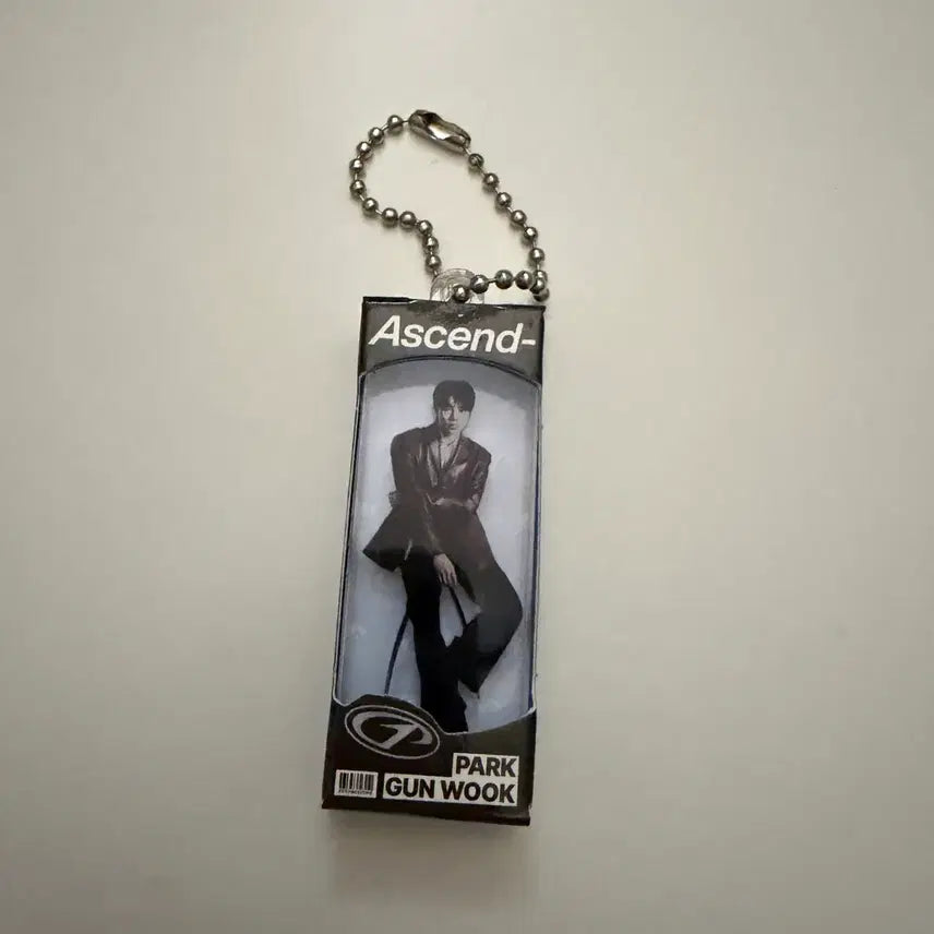 [BUNJANG] ZEROBASEONE Sung Hanbin Ascend Random Keyring / 제베원 어센드 랜덤 키링 박건욱