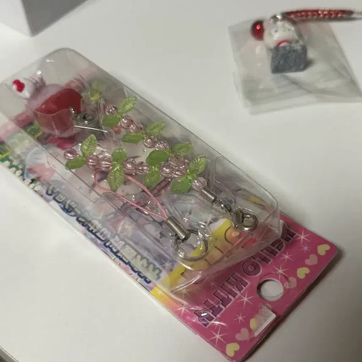 [BUNJANG] Sanrio Hello Kitty Kyoto Gochichi Fox Strap / 불상 키티스트랩 불교 부처 금붕어 가을 패 여우 교토 고토치키티 지역키티