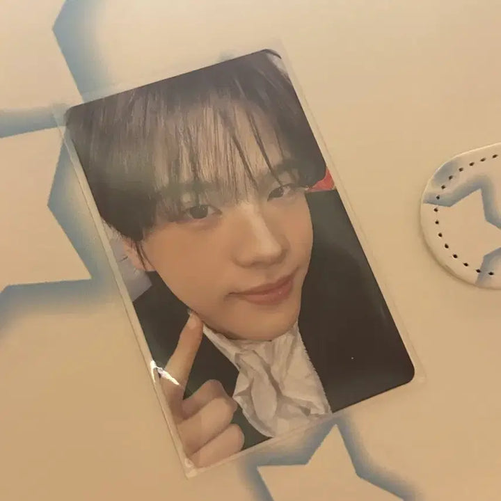 [BUNJANG] NO TRAGEDY Shin Yu Photocard / NO TRAGEDY 유니버셜 신유 포카