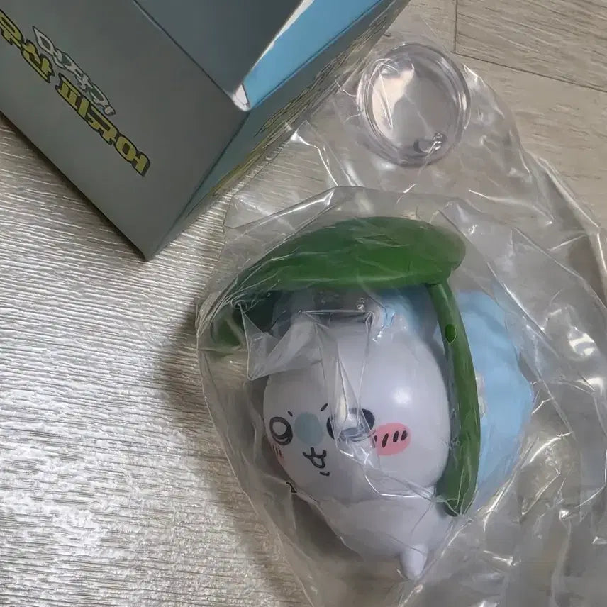 [BUNJANG] Monchchhi Umbrella Figure Momonga / 먼작귀 우산 피규어 모몽가