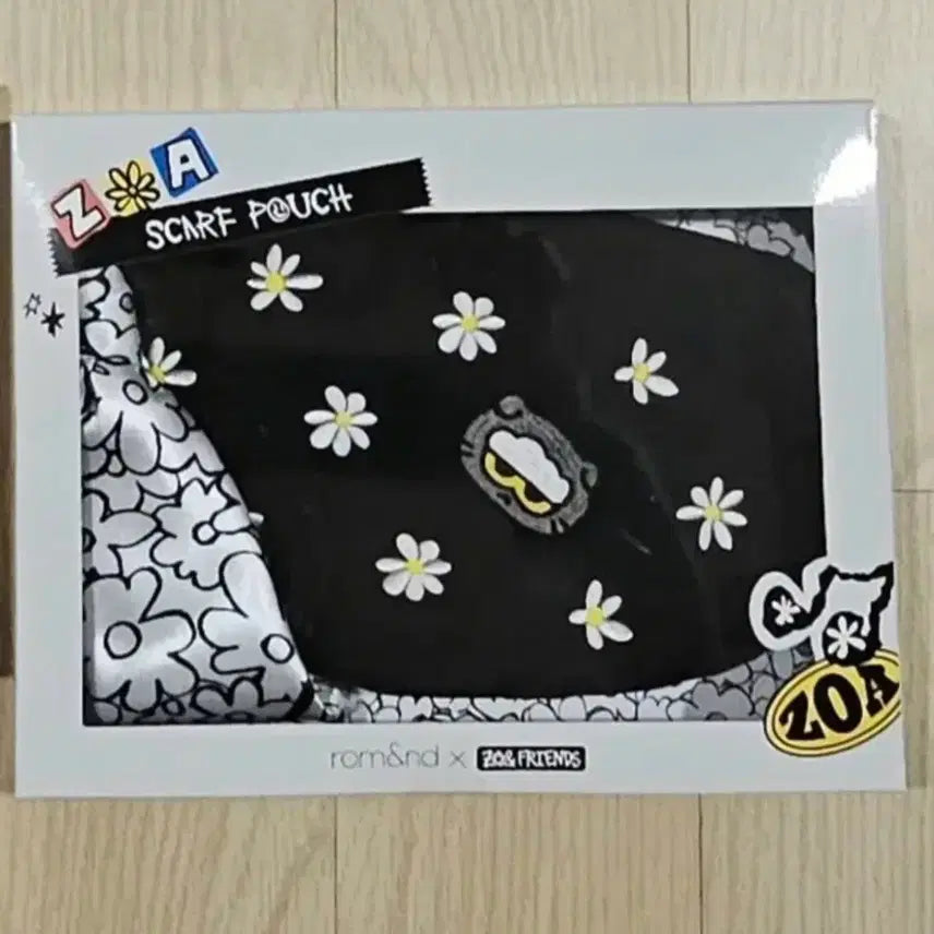 [BUNJANG] Joan Friends Scarf Pouch / 조앤프렌즈 스카프파우치