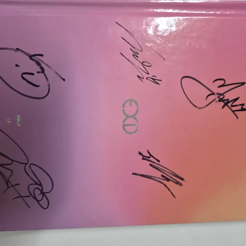 [BUNJANG] EXID Mini 4th Album Signed CD / (비매.홍보용)EXID 미니4집 전원싸인 cd 올려봅니다 구성품다있어요 깨끗합니다