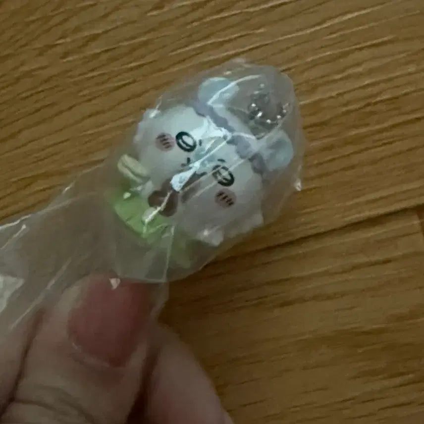[BUNJANG] Chiikawa Momonga Figure / 인어섬 치이카와 가챠 모몽가 양도 판매