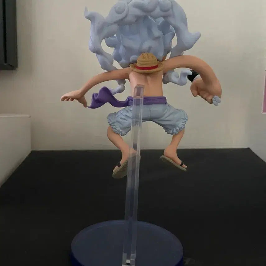 [BUNJANG] One Piece Nika Mega World Collectable Figure / 원피스 니카 메가 월드콜렉터블 월콜