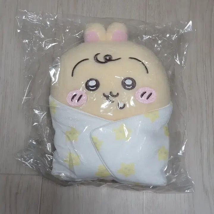 [BUNJANG] Chiikawa Baby Wearable Plush Doll Usagi / 베이비 치이카와 포대기 누이 인형 우사기